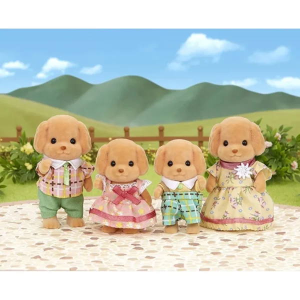 Οικογένεια Toy Poodle της Sylvanian Families με τον πατέρα, τη μητέρα και τα δύο παιδιά, έτοιμοι για παιχνίδι!