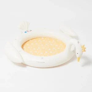 SUNNYLiFE Princess Swan φουσκωτή παιδική πισίνα με σπρινκλερ