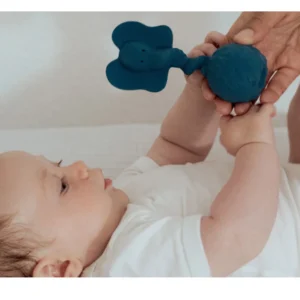 Natruba Κουδουνίστρα Elephant Blue από φυσικό καουτσούκ