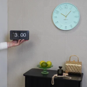 HOUSEVITAMIN Light Green wall clock 30cm